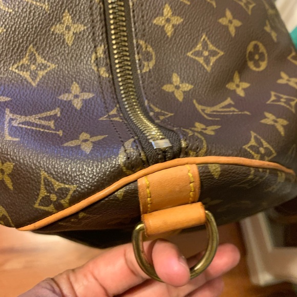 Authentic Louis Vuitton Keepall55 with strap - Picture 5 of 14